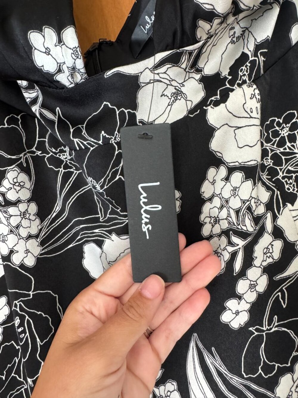 Lulus Capture Your Attention Black Floral Satin Halter Midi Dress NWT - Picture 6 of 7
